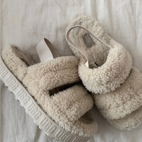 Women’s Cream UGG slippers - Picture 2 of 2